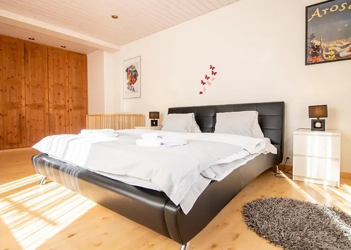 Miraflor Betty By أروسا